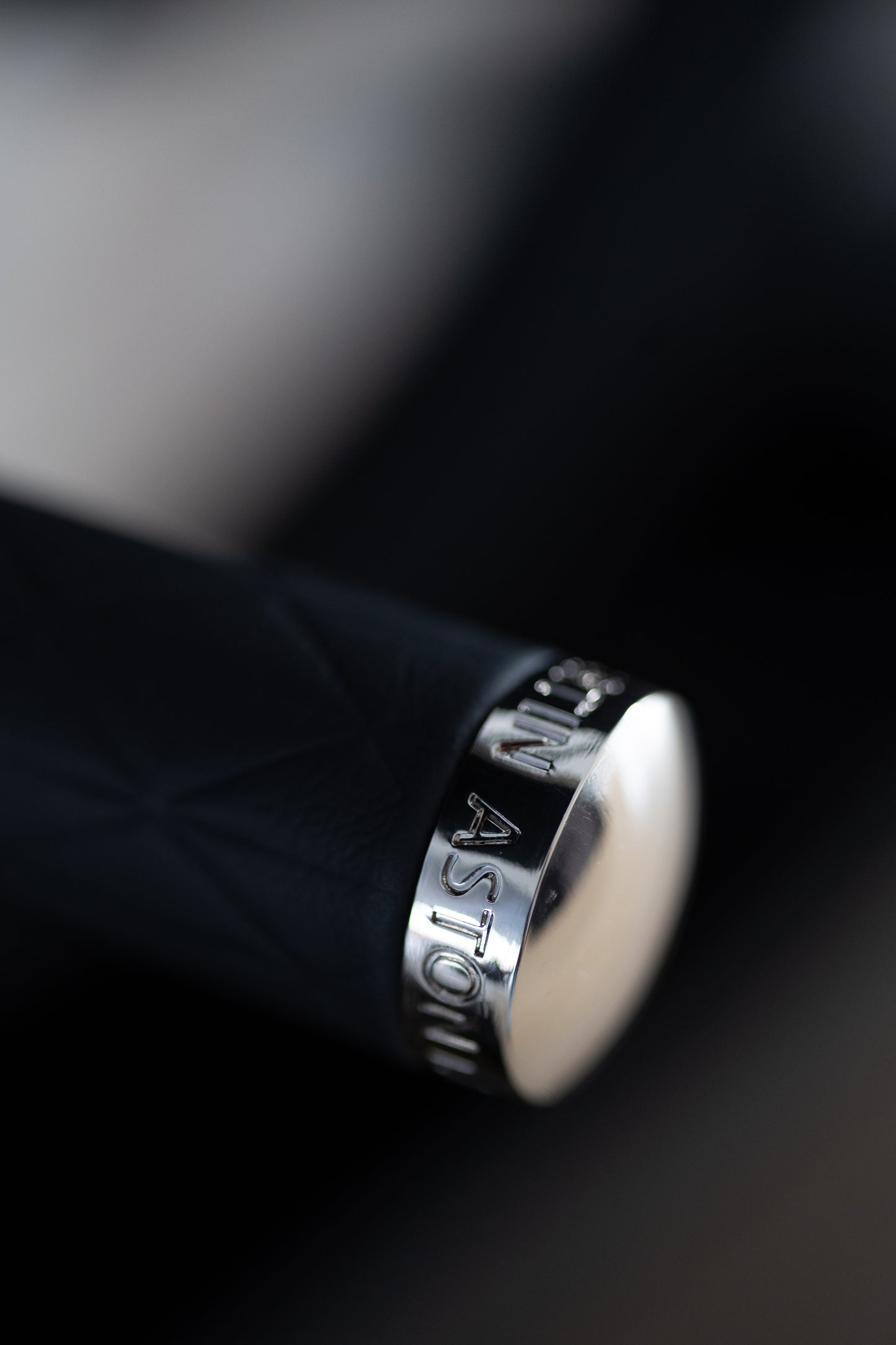NEW Aston Martin Carbon Fibre Umbrella